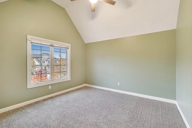 8910 Doubletree Drive S, Crown Point, IN 46307