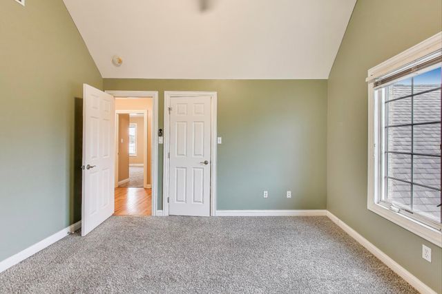 8910 Doubletree Drive S, Crown Point, IN 46307