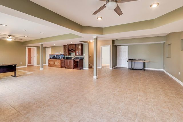 8910 Doubletree Drive S, Crown Point, IN 46307