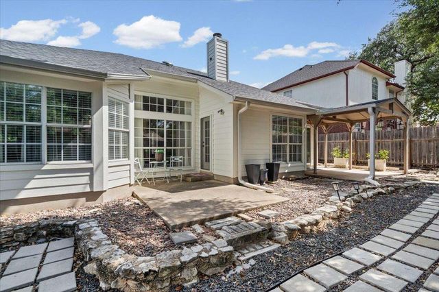 2312 Mockingbird DR, Round Rock, TX 78681
