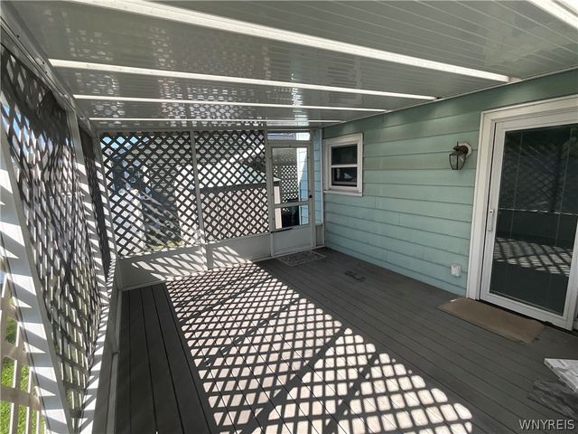1212 90th Street, Niagara Falls, NY 14304