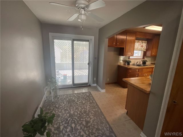 1212 90th Street, Niagara Falls, NY 14304