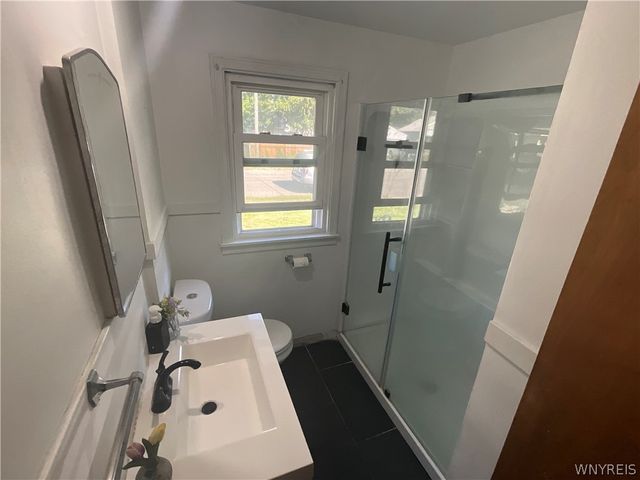 1212 90th Street, Niagara Falls, NY 14304
