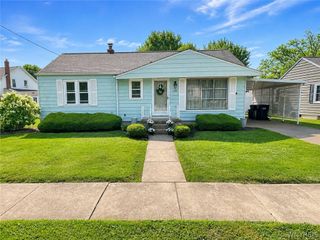 1212 90th Street, Niagara Falls, NY 14304