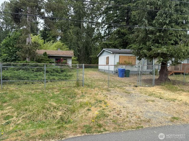 1810 S 27th Street, Renton, WA 98055