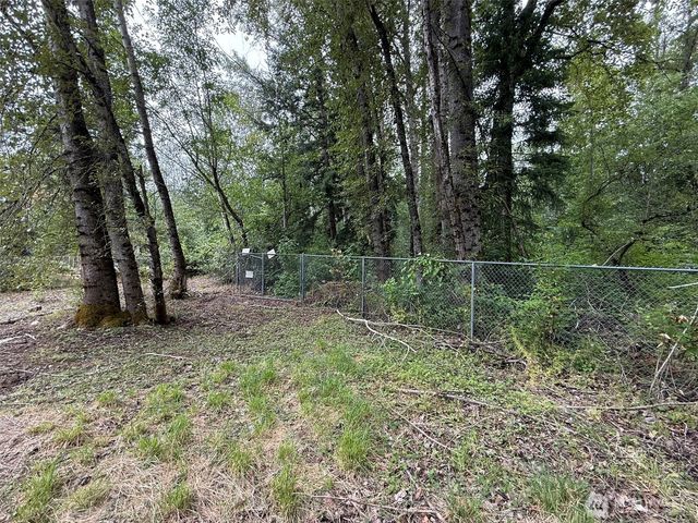 1810 S 27th Street, Renton, WA 98055
