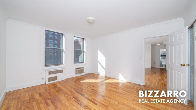 689 Fort Washington Ave Apt 5D, New York City, NY 10040