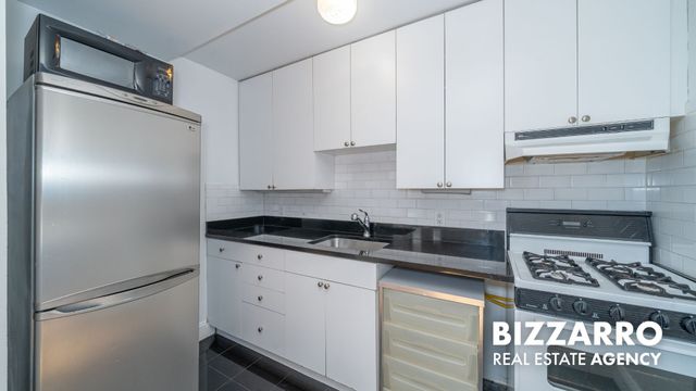 689 Fort Washington Ave Apt 5D, New York City, NY 10040