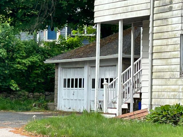 17 Carroll St, Milford, MA 01757