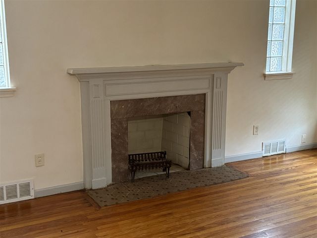 20290 Woodmont Street, Harper Woods, MI 48225