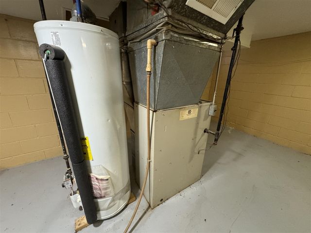 20290 Woodmont Street, Harper Woods, MI 48225