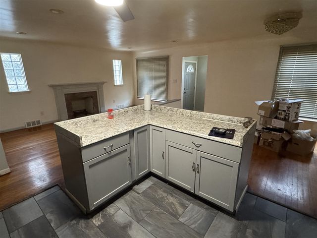 20290 Woodmont Street, Harper Woods, MI 48225