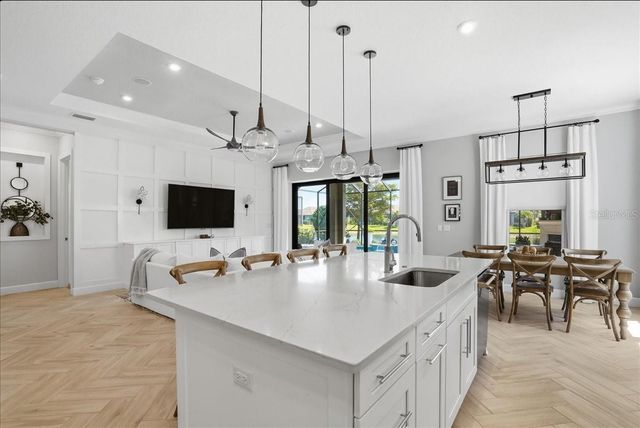 6243 PLATEAU COURT, Bradenton, FL 34203
