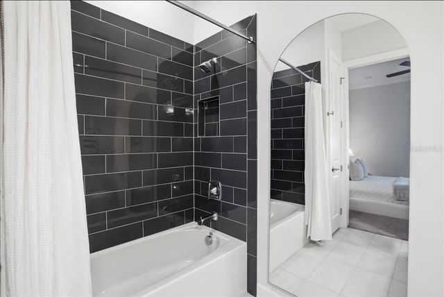 6243 PLATEAU COURT, Bradenton, FL 34203