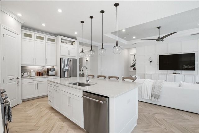 6243 PLATEAU COURT, Bradenton, FL 34203