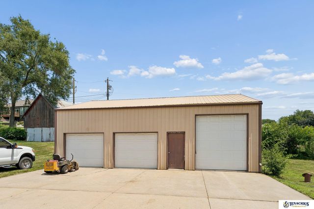 701 Koop Avenue, Louisville, NE 68037