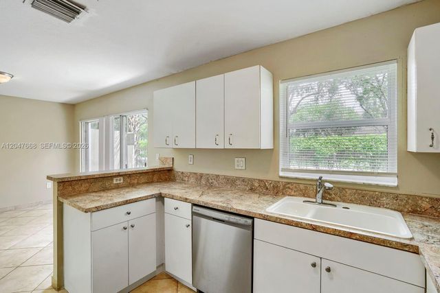 2296 NW 170th Avenue, Pembroke Pines, FL 33028