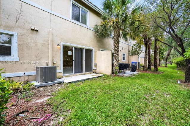 2296 NW 170th Avenue, Pembroke Pines, FL 33028