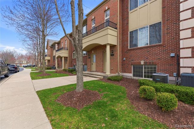 53106 Celtic Drive, Utica, MI 48315