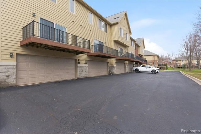 53106 Celtic Drive, Utica, MI 48315