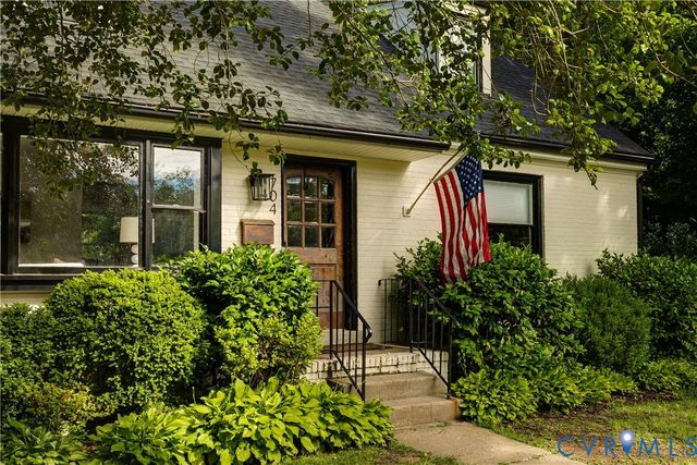 704 Pepper Ave, Richmond, VA 23226