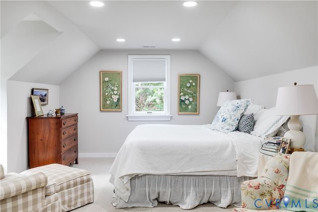 704 Pepper Ave, Richmond, VA 23226