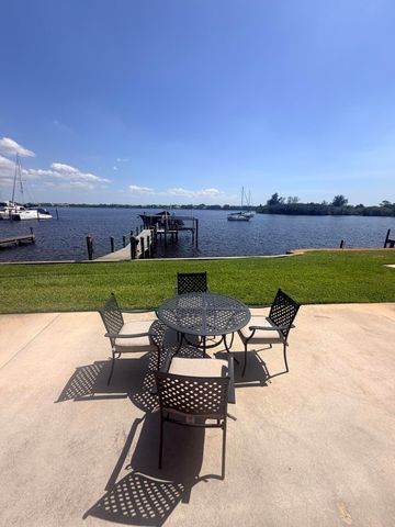 3312 SE Morningside Blvd, Port St Lucie, FL 34952