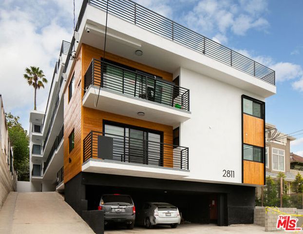 2811 3rd Street 8, Santa Monica, CA 90405
