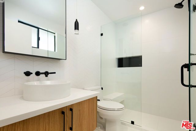 2811 3rd Street 8, Santa Monica, CA 90405
