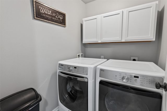 240 SE Dorr Court, Pleasant Hill, IA 50327
