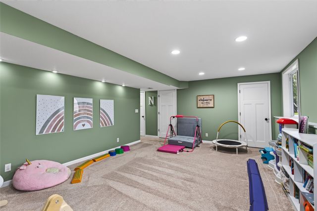 240 SE Dorr Court, Pleasant Hill, IA 50327