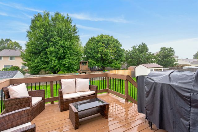 240 SE Dorr Court, Pleasant Hill, IA 50327