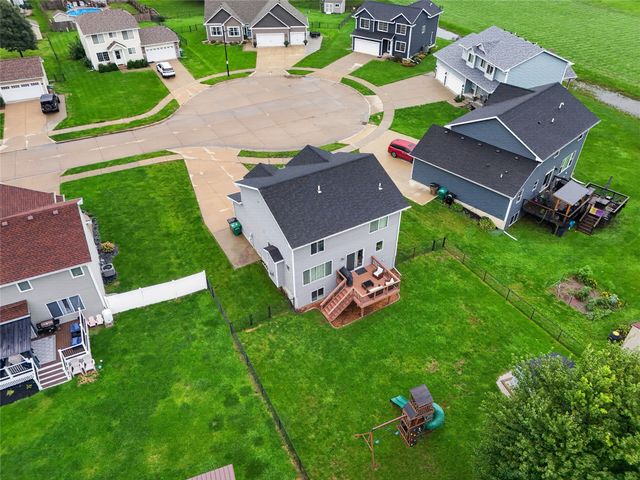 240 SE Dorr Court, Pleasant Hill, IA 50327