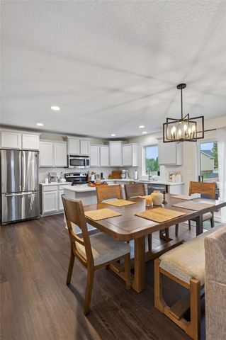 240 SE Dorr Court, Pleasant Hill, IA 50327
