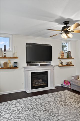 240 SE Dorr Court, Pleasant Hill, IA 50327