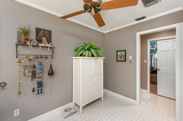 119 W Country Club Drive, Destin, FL 32541