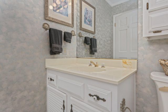 119 W Country Club Drive, Destin, FL 32541