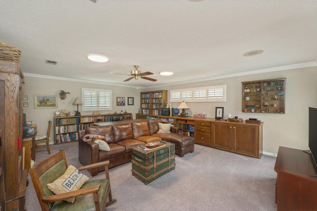 119 W Country Club Drive, Destin, FL 32541