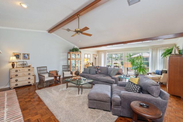 119 W Country Club Drive, Destin, FL 32541