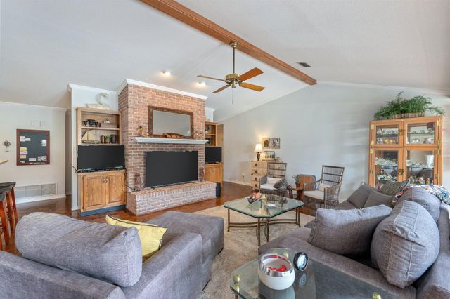 119 W Country Club Drive, Destin, FL 32541