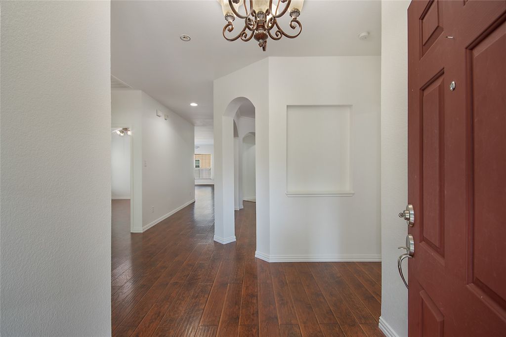 9405 Waterman Drive, Providence Village, TX 76227 — photo 2