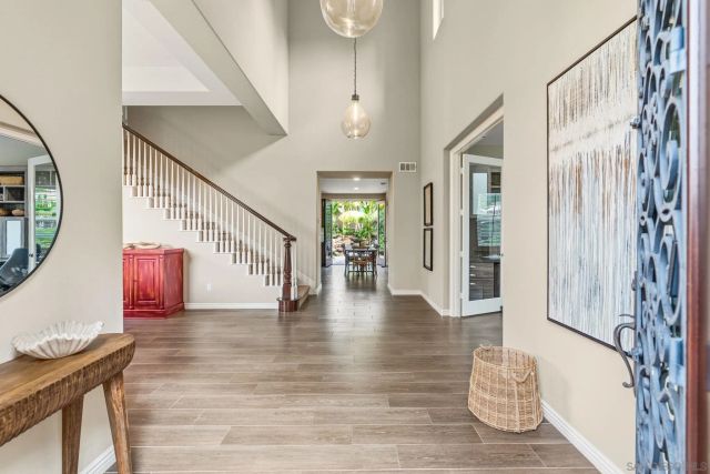 817 Dolphin, Encinitas, CA 92024