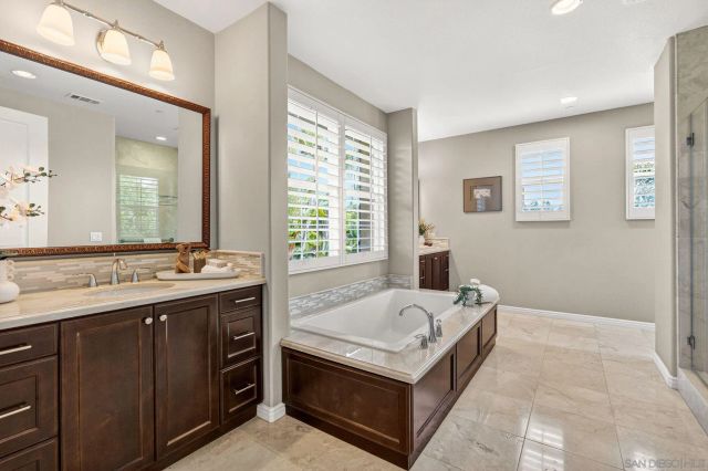 817 Dolphin, Encinitas, CA 92024