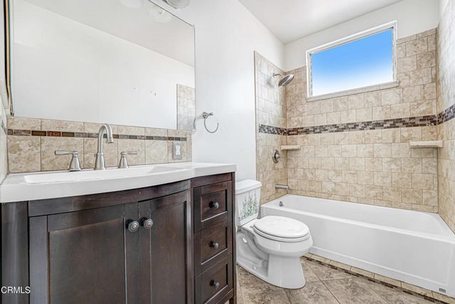 1749 N Edgemont Street, Los Angeles, CA 90027