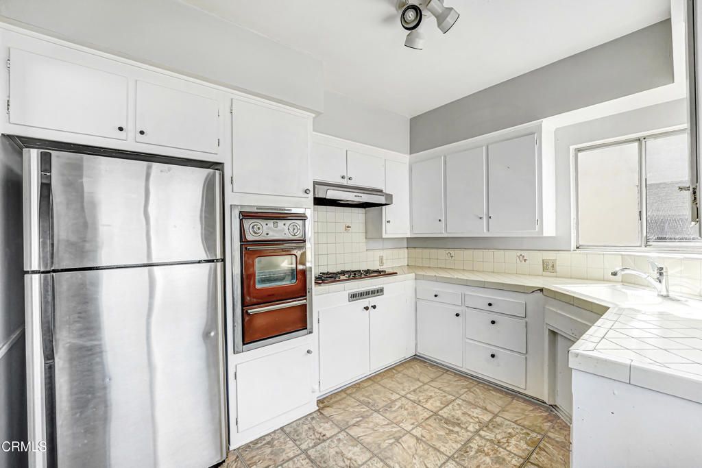 1749 N Edgemont Street, Los Angeles, CA 90027 — photo 3