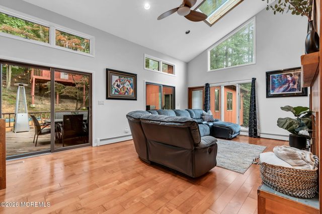 55 Telegraph Hill Road, Holmdel, NJ 07733