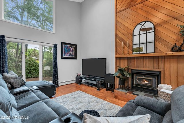 55 Telegraph Hill Road, Holmdel, NJ 07733