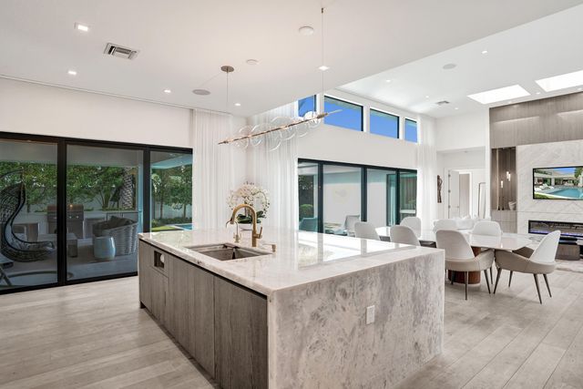 7 Tahoe Lane, Sea Ranch Lakes, FL 33308