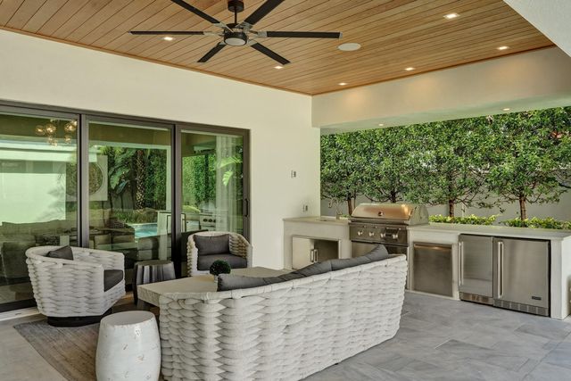 7 Tahoe Lane, Sea Ranch Lakes, FL 33308