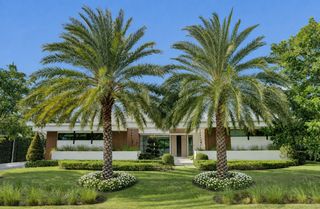 7 Tahoe Lane, Sea Ranch Lakes, FL 33308